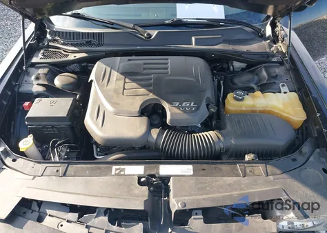 2013 Dodge Challenger Sxt z USA, uszkodzony, nr VIN 2C3CDYAG2DH724175